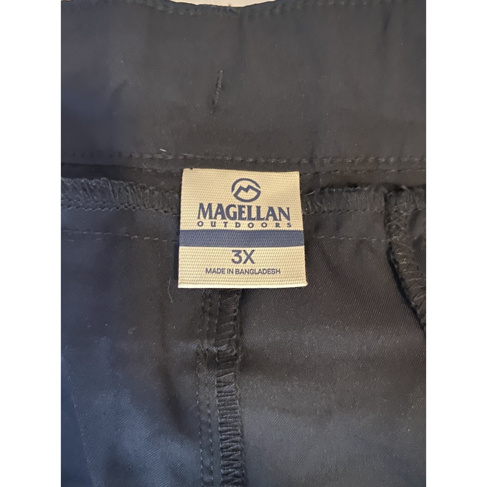 MAGELLAN Outdoors Women's Classic Fit Stretch Black Shorts Size 3X High Rise NWT - Picture 4 of 5